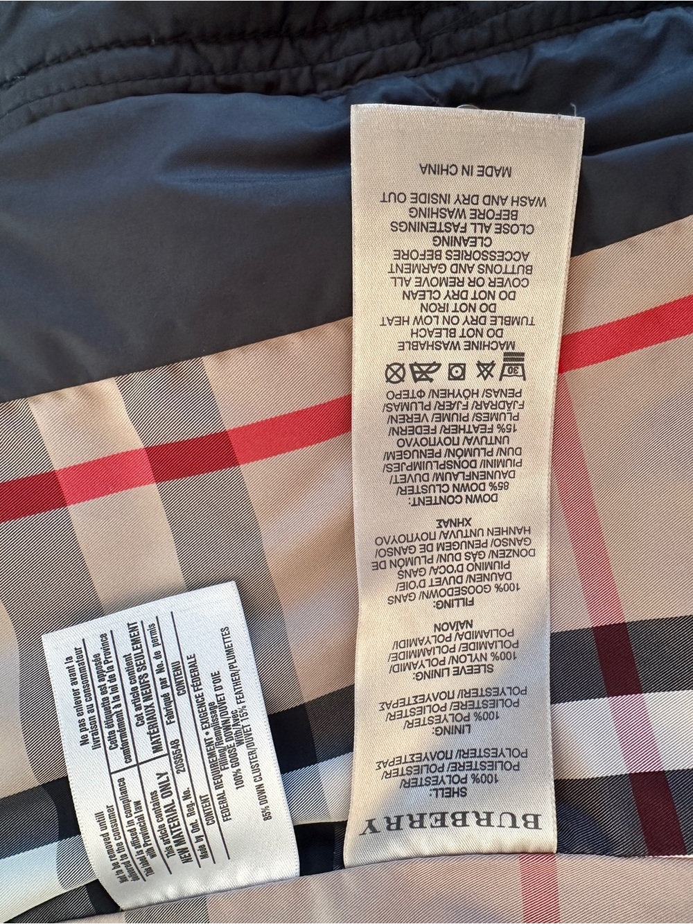 Burberry Black Jacket with Signature Check Lining - Picture 3 of 3